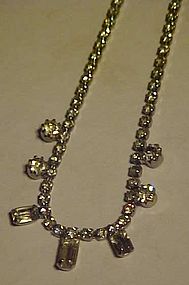 Pretty sparkling rhinestone choker necklace