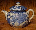 Vintage flow blue Crysanthemum individual teapot