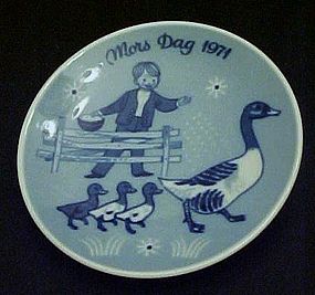 Mors Dag 1971 delft plate Porsgrunds Norway