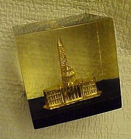 Vintage Capsco Washington DC paperweight