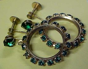 Vintage emerald green rhinestone hoop earings screw bac
