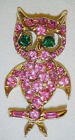 Vintage Pell Pink rhinestone owl pin