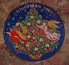 Avon Christmas plate 1995 Trimming the Tree