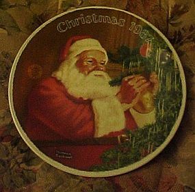 Norman Rockwell 1987 plate Santa's Golden Gift