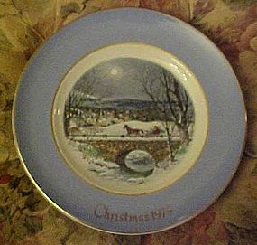 Avon 1979 Christmas plate Dashing through the snow