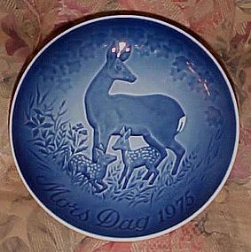 Bing Grondahl Mothers day 1975 Deer fawn's plate