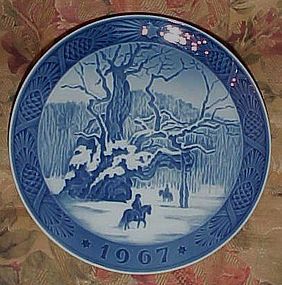 Royal Copenhagen 1967 Christmas plate The Royal Oak