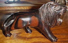 Vitage carved wood roaring lion nice detail