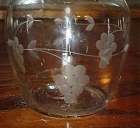 Cut grapes and vine crystal glass tumble up bedside set
