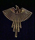 JJ Jonette gold tone soaring bird eagle pin 1988