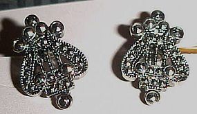 1992 Avon Antique Style Lyre Clip earrings original box