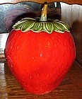 Strawberry cookie jar USA 8215  California Originals