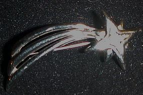 Trifari silver tone shooting star pin