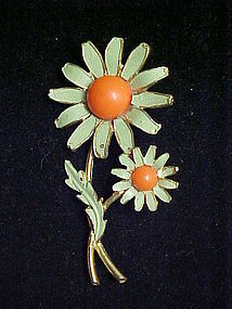 Weiss green daisy flower pin 1960's