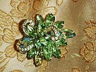 Vintage Weiss peridot green brooch pin