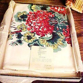 Vintage California prints geranium table cloth MIB