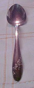 Oneida Community Queen Bess serving spoon 8 1/4