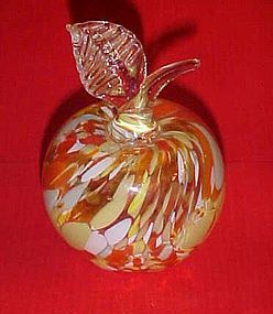 Beautiful Murano spatter glass apple paperweight