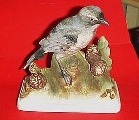 Lefton KM 864 Shrike bisque bird  figurine