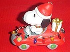 UFS Peanuts Snoopy in a car with Christmas lights figurine