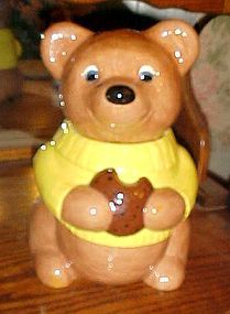 Sweet vintage  brown bear  cookie jar wearing sweater with cookie