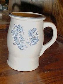 Pfaltzgraff Yorktowne  mug