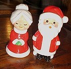 Mr and Mrs Santa Claus salt and peper shakers Korea