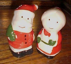 Mr. and Mrs. Santa Claus salt and pepper shakers