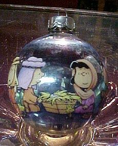 Hallmark 1992 Peanuts Christmas nativity ball ornament