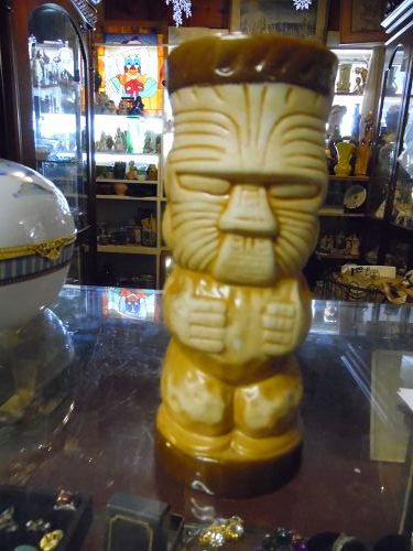 Trader Dick's Nugget Tiki totem drink glass