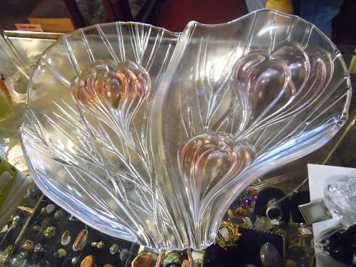 Walther Glas  16.25 dish  Crocus pattern heart shaped dish