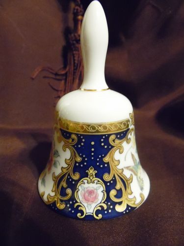 Bell Collectors Club porcelain fancy flower and hummingbirds TOZAN