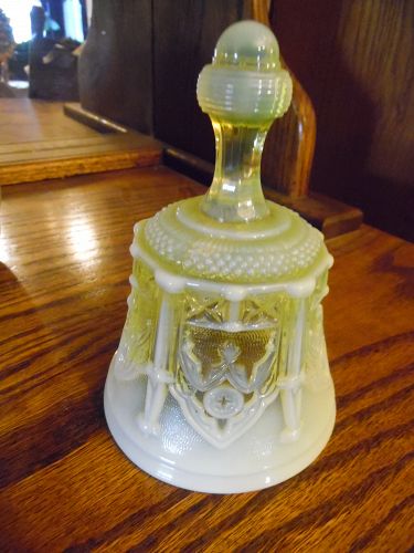 Fenton Vaseline yellow Opalescent Sable Arch Art Glass-Bell