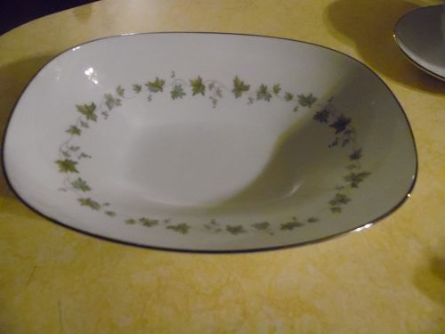 Noritake Lexington pattern 6435  vegetable serving bowl PERFECT