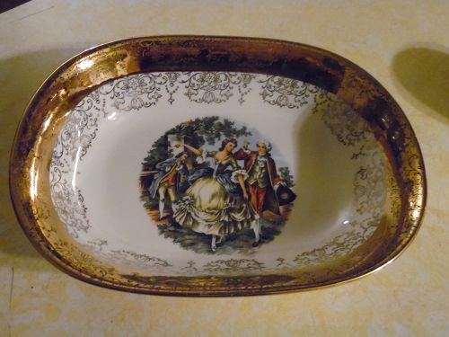 Sabin Crest O Gold oval vegetable serving bowl