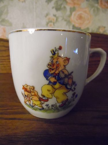 Vintage Czechoslovakia china mug cup with Pig playing Violin