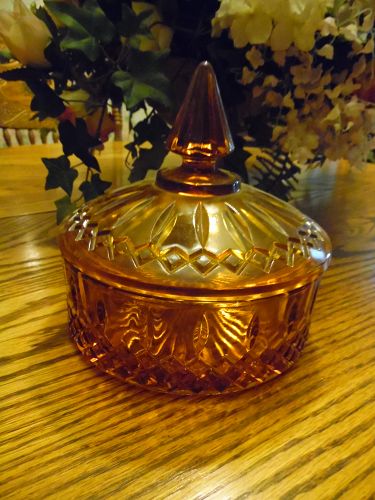 Indiana Glass amber gold Princess covered candy dish