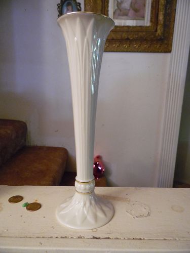 Lenox Special bud Vase USA