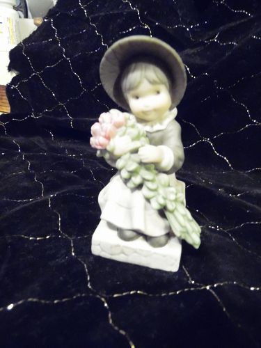 Enesco NBM Bahner ONE OF LIFE'S SWEETEST MOMENTS Porcelain Figurine