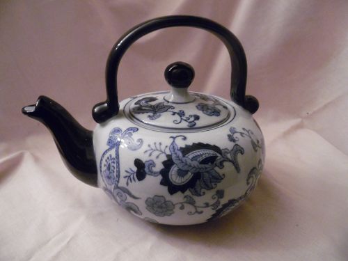 Pier 1 Blue and white porcelain teapot