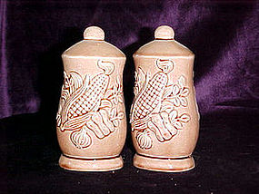 Vegetable decorated shakers