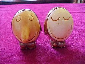 Egghead salt and pepper shakers