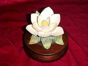 Lefton musical Magnolia porcelain sculpture