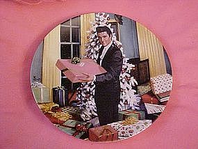 Elvis, Christmas at Graceland, looking at a legend