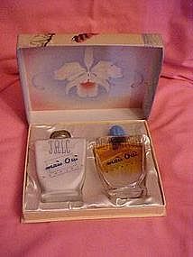 Vintage Mais Oui boxed gift set by Bourjois 1949