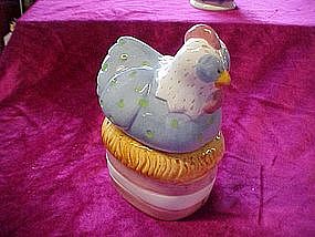 Hen and nest , salt and pepper shakers