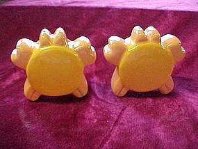 Whatzit anyway? crab,turtle,sunshine  s & p shakers