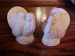 White turkey salt and pepper shakers