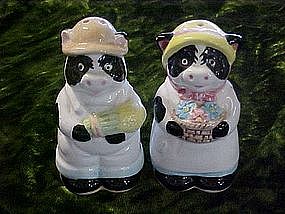 Holstein cow salt and pepper shaker pair