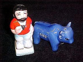 Paul Bunyan and Babe the blue Ox, s and p shakers